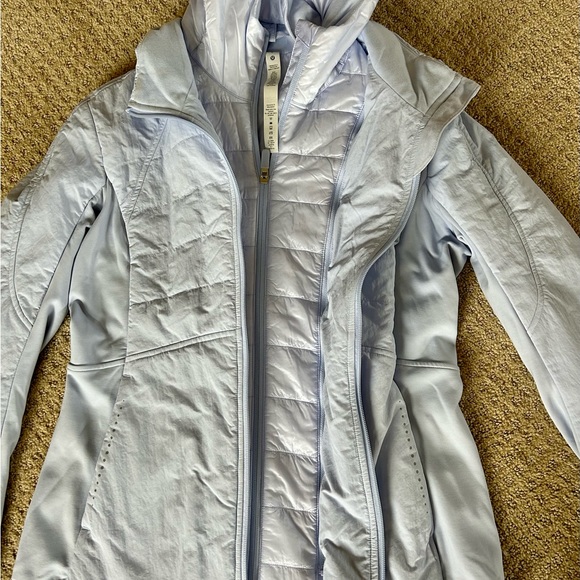 Lululemon Down For It All Jacket - size 8 Lavender Dusk - Picture 3 of 6